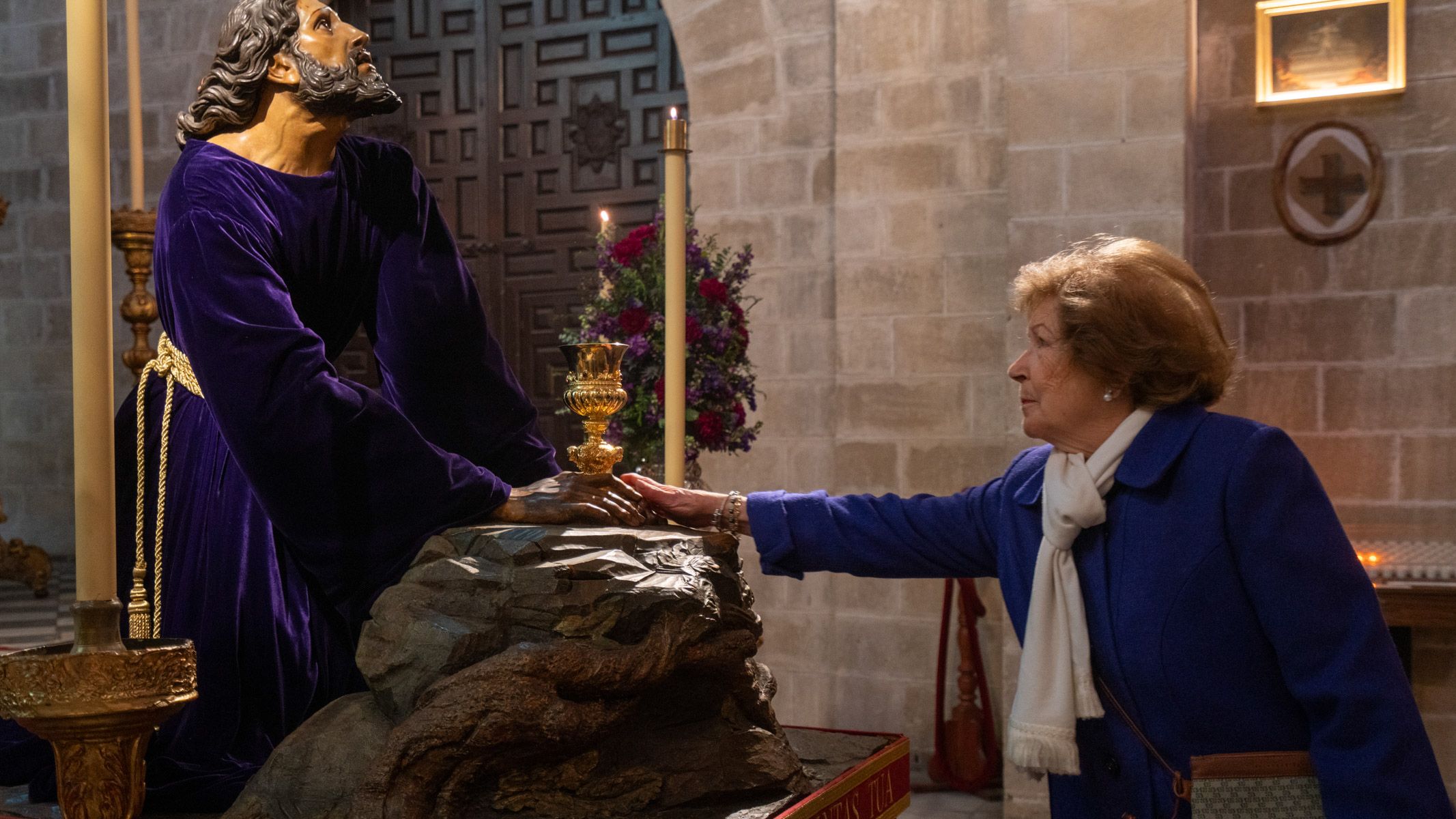 El primer domingo de Cuaresma en Jerez, con varios besapiés y besamanos, en imágenes.