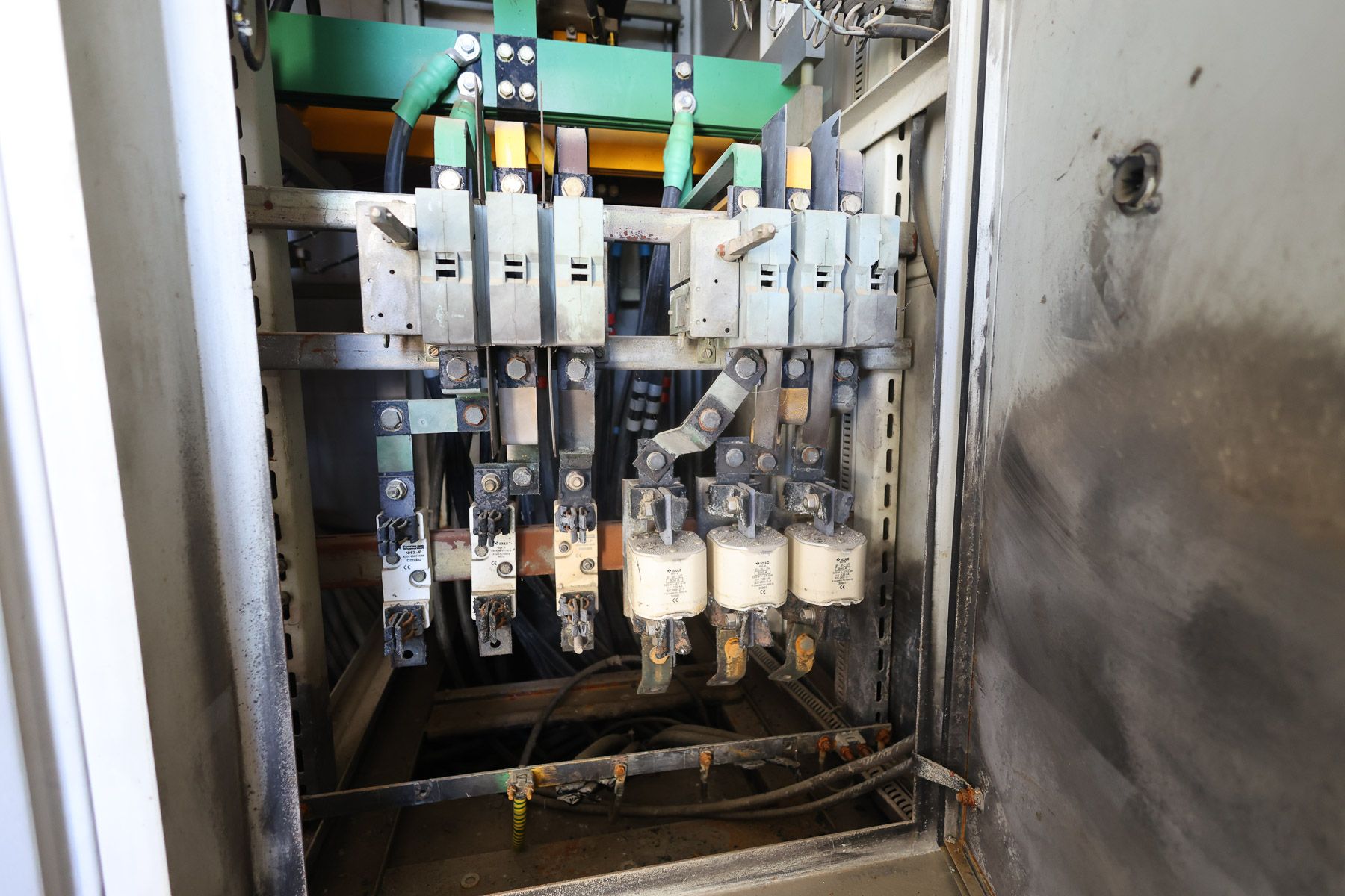 Destrozos en un cuadro eléctrico de la depuradora de El Portal debido al temporal. Destrozos en un cuadro eléctrico de la depuradora de El Portal debido al temporal.