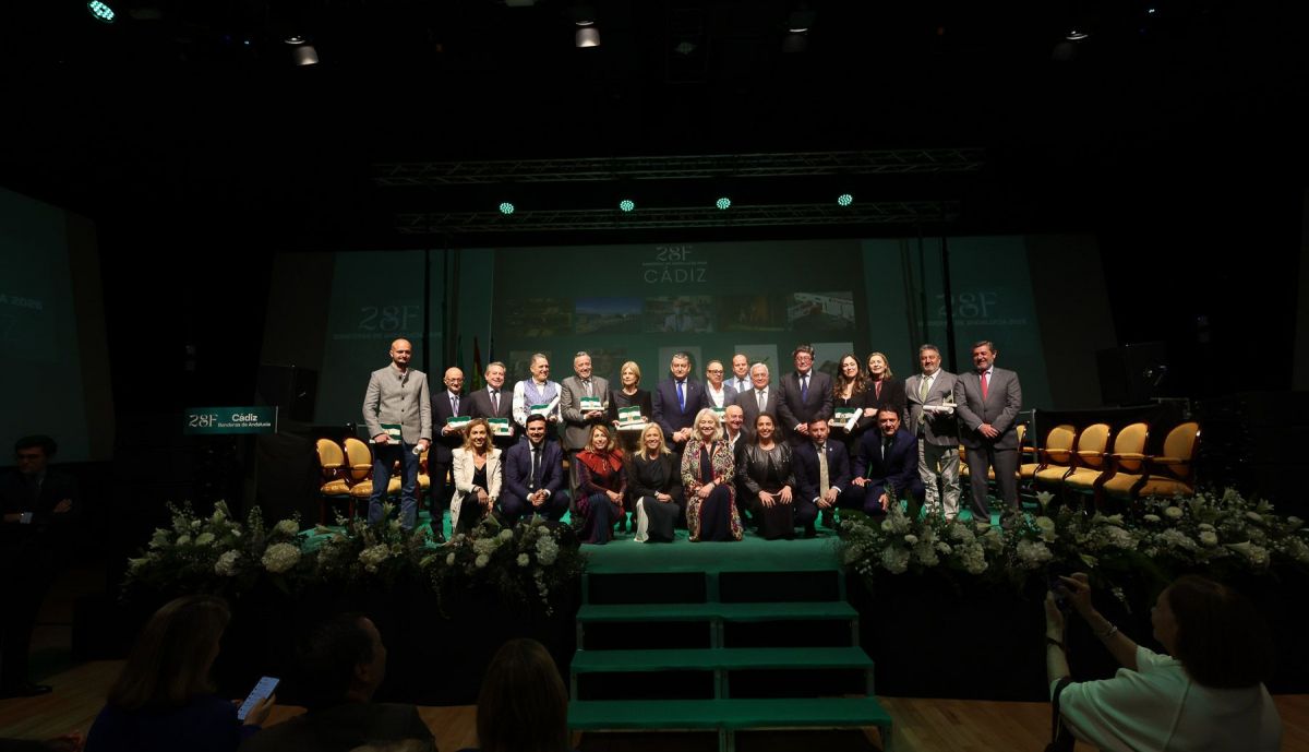 Gala de Entrega de Banderas de la Provincia de Cádiz en los Museos de la Atalaya de Jerez.