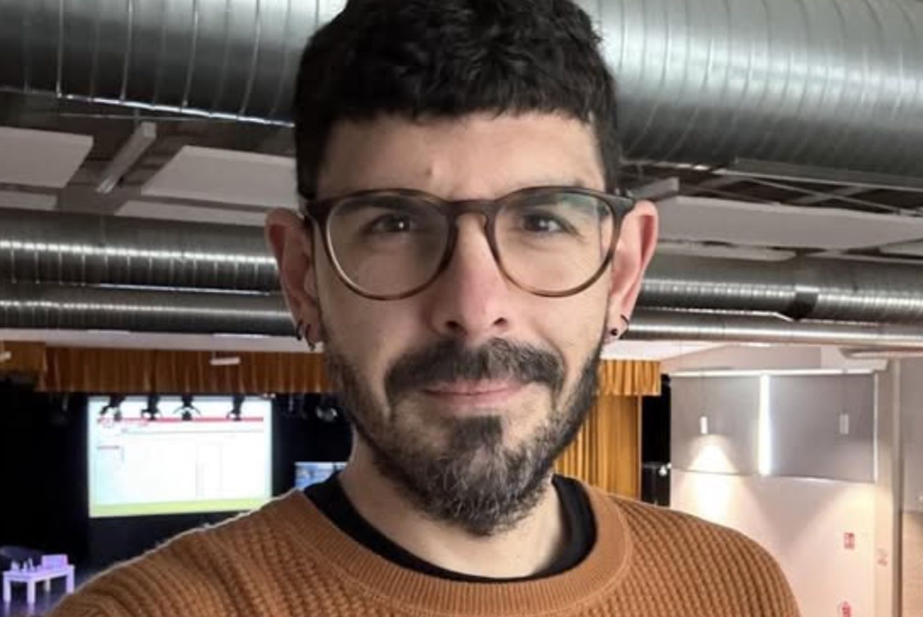 Juanlu Dorado, el periodista cordobés que ha fallecido tras padecer una enfermedad. Juanlu Dorado, el periodista cordobés que ha fallecido tras padecer una enfermedad.