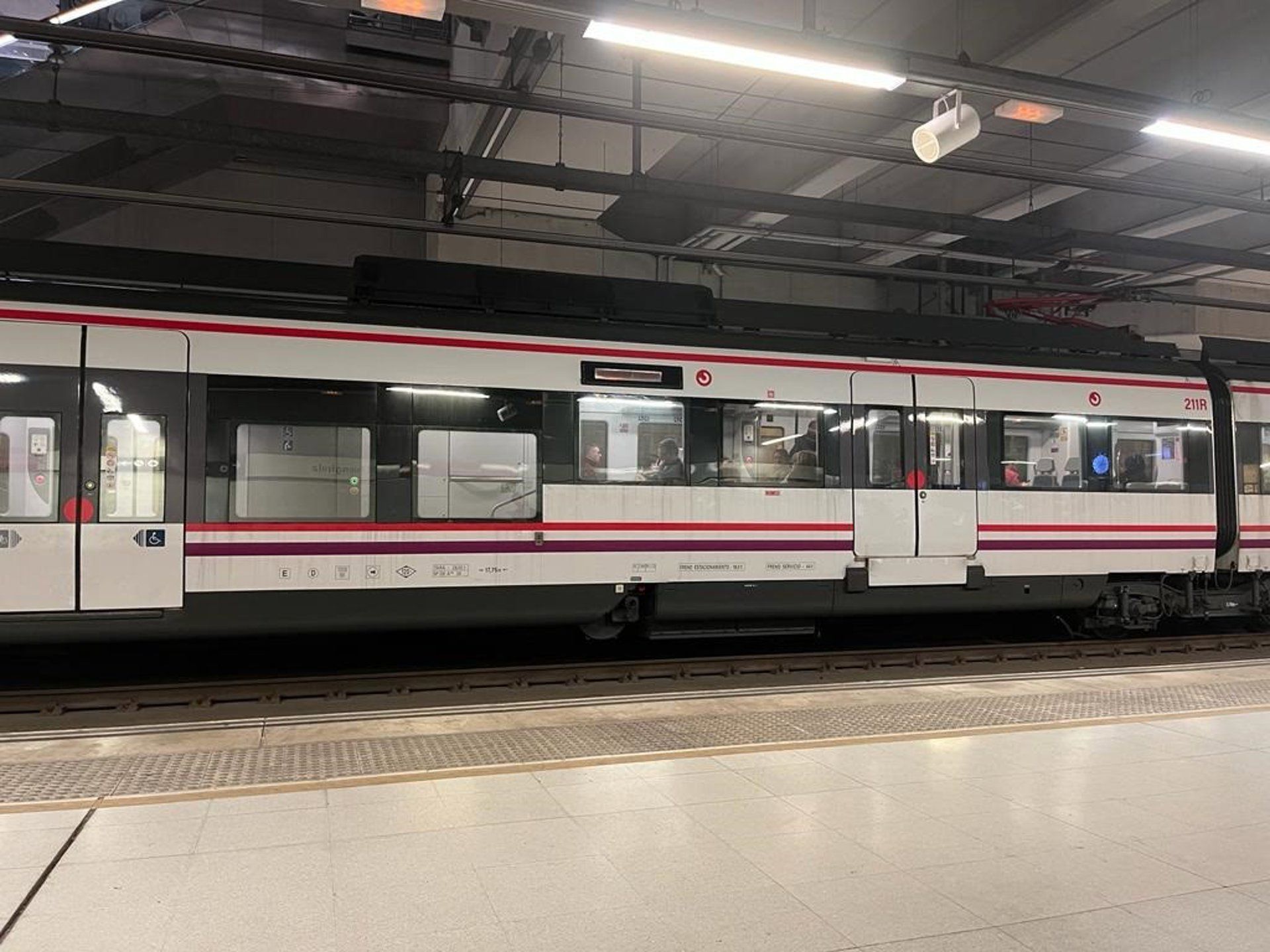 Uno de los trenes de Cercanías en Málaga, en una imagen de la emisora municipal.