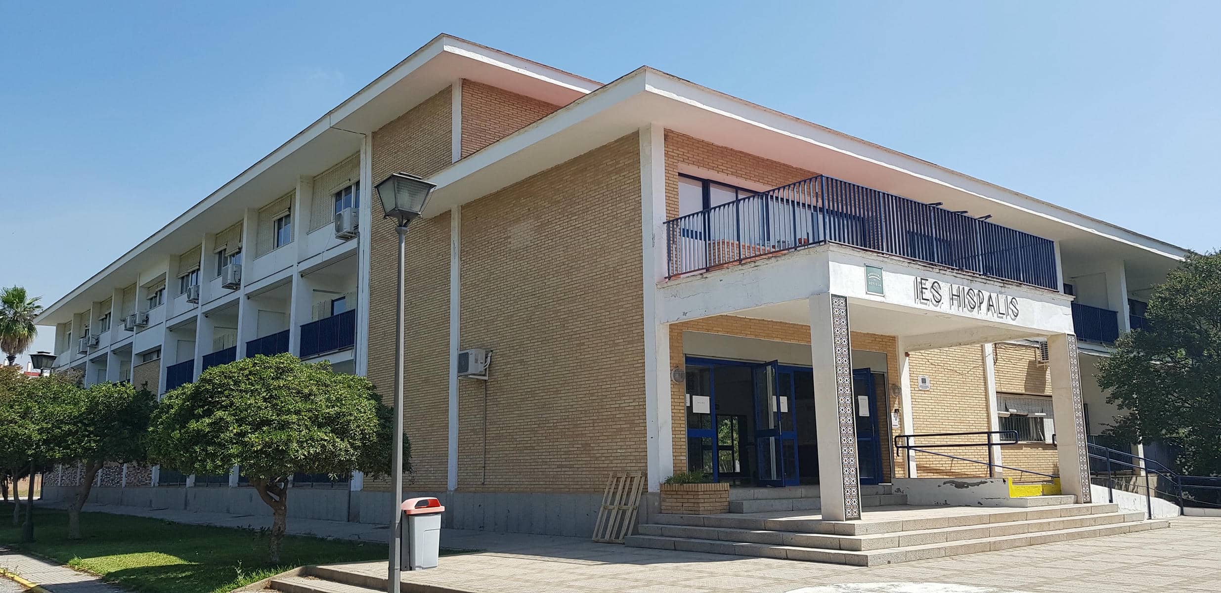 El IES Híspalis, en Pino Montano. El IES Híspalis, en Pino Montano.