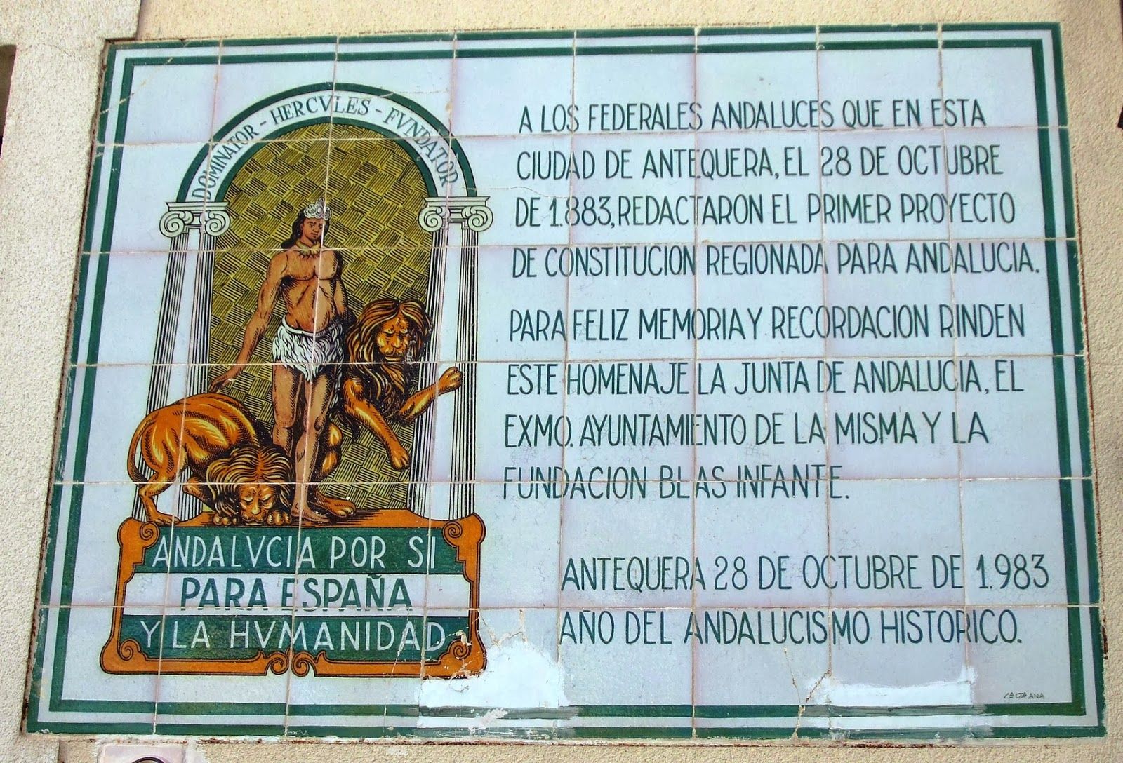 Placa de la Constitución Federal de Antequera.
