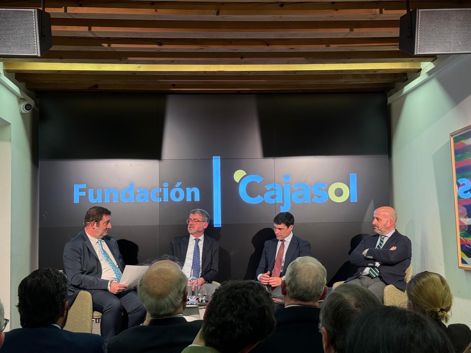 Los pregoneros durante la tertulia celebrada en Cádiz. 