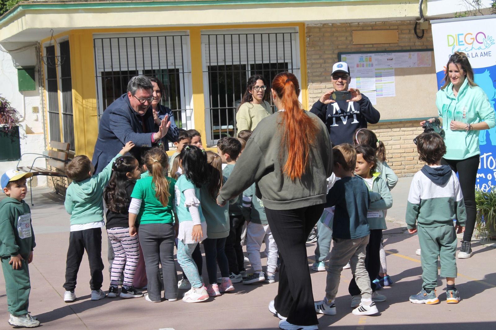 Carrera solidaria por Valentina, Martín y Diego. Carrera solidaria por Valentina, Martín y Diego.