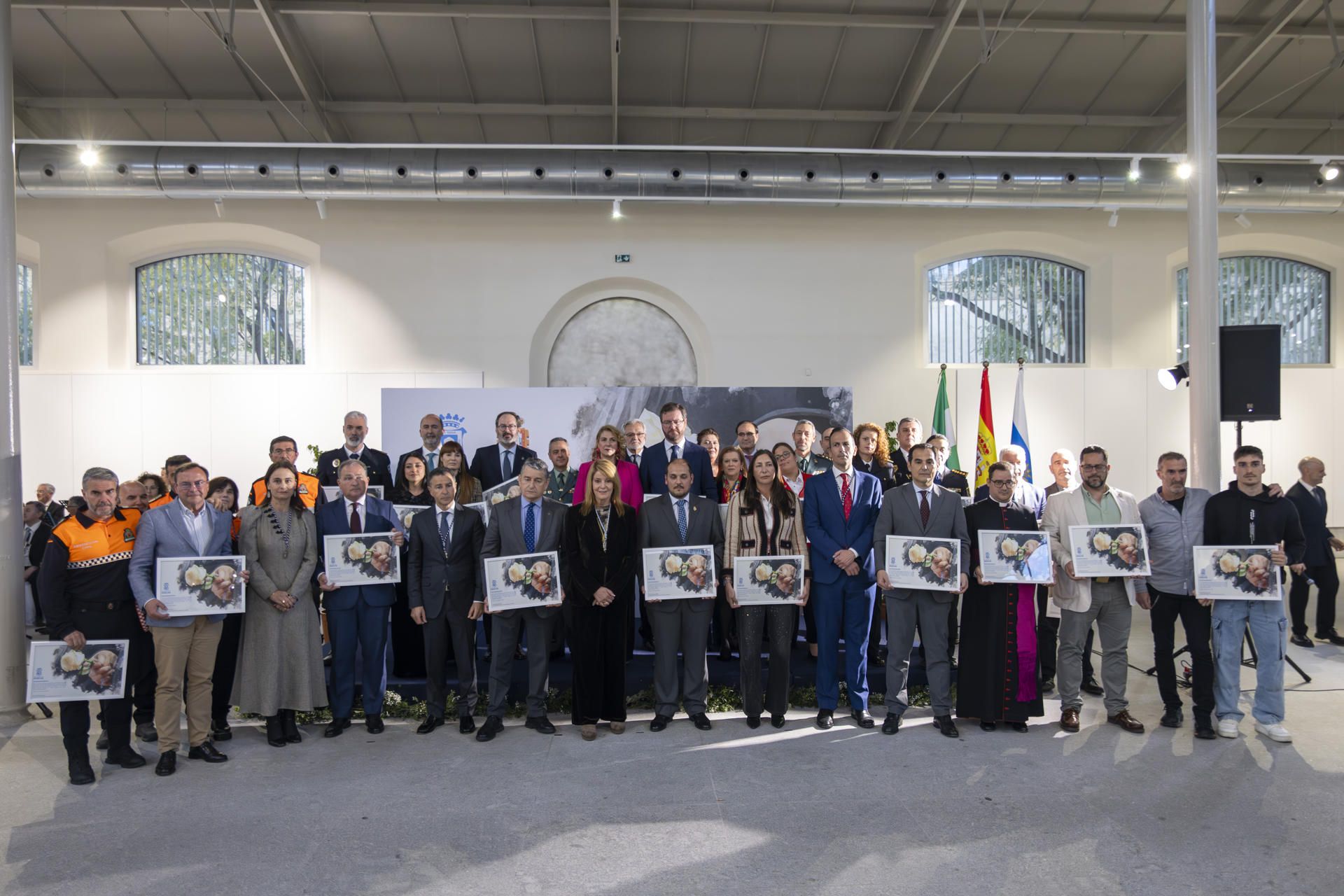Acto de hermanamiento de Adamuz y Huelva, este lunes, tras la tragedia ferroviaria.