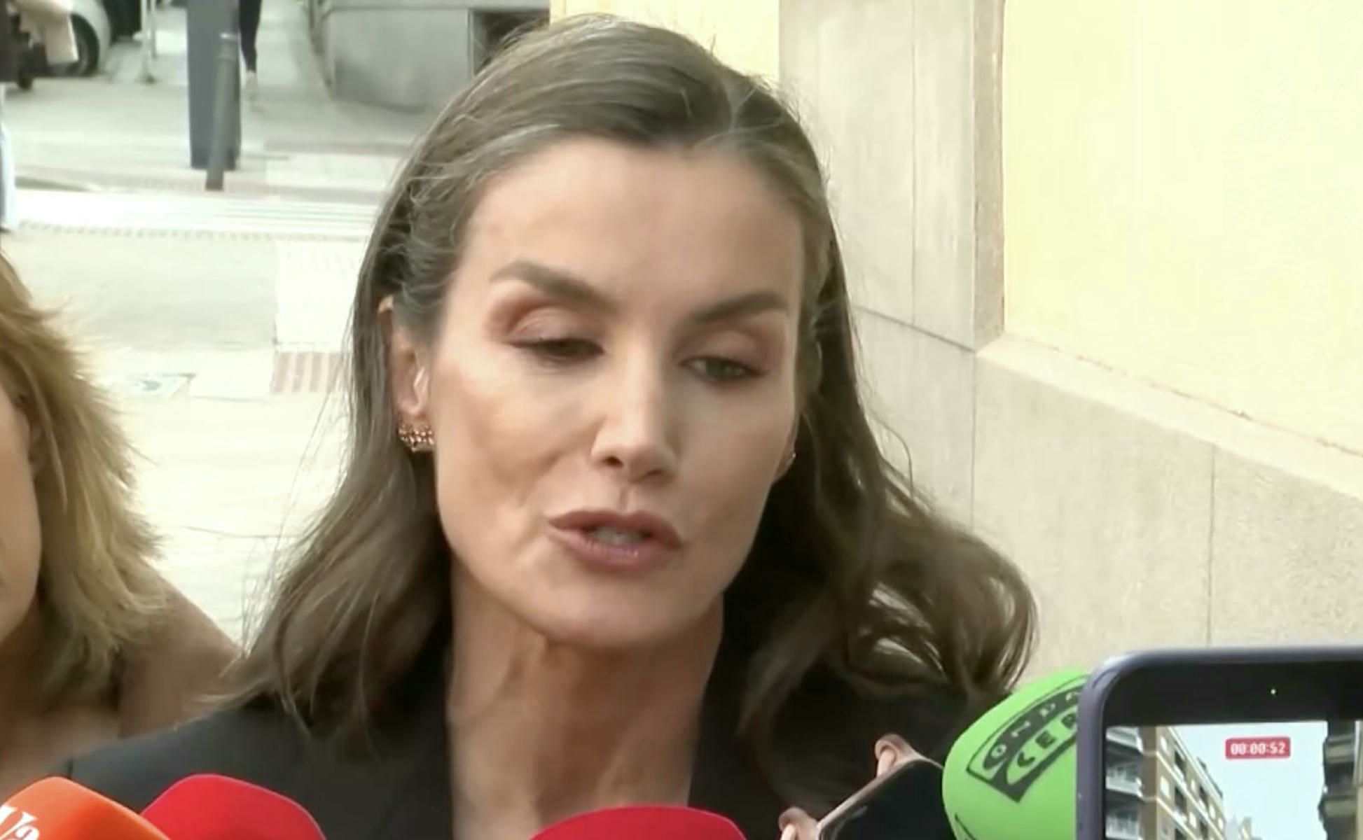 La reina Letizia, en el velatorio de Fernando Ónega en la Casa de Galicia en Madrid.