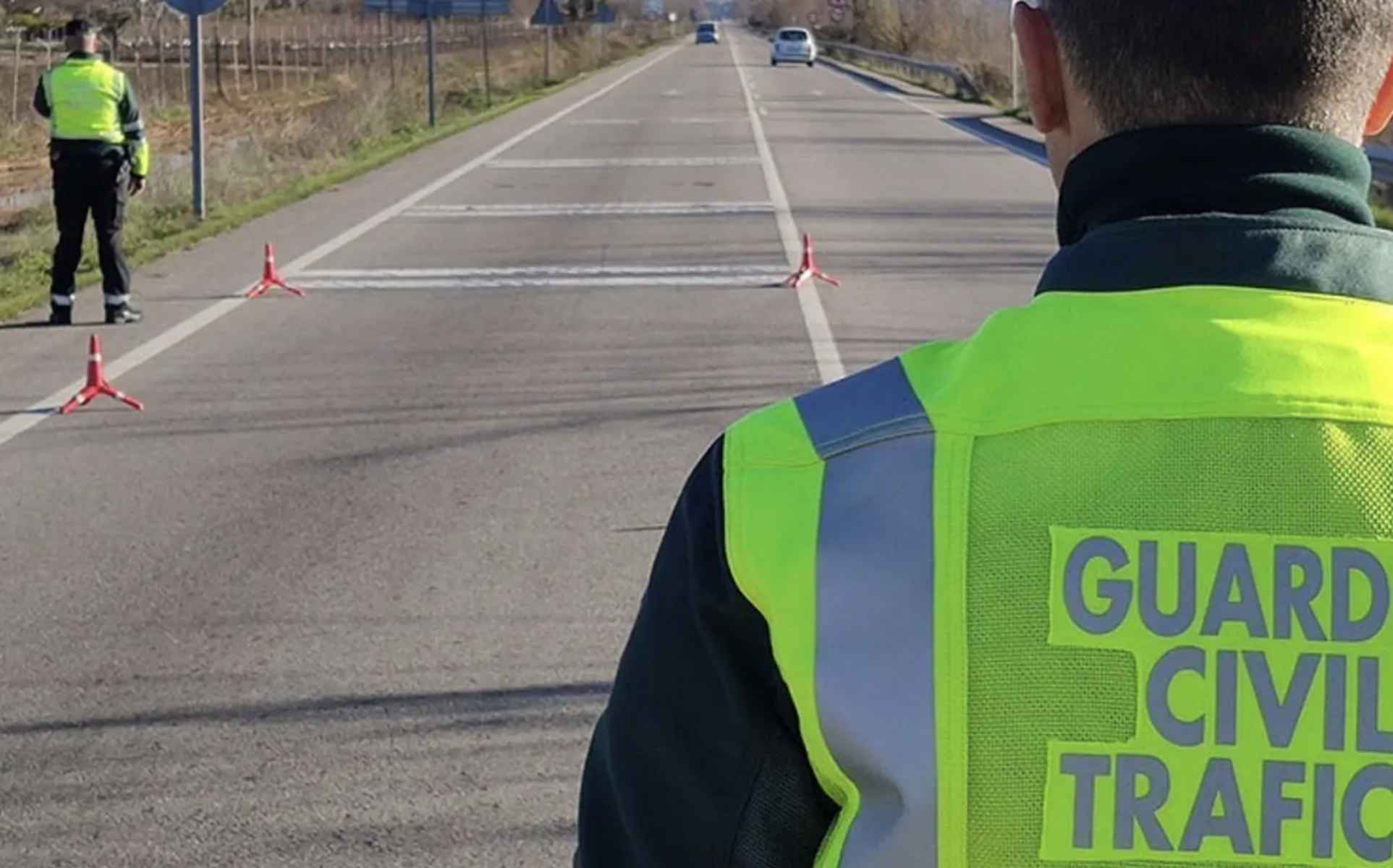 Imagen de una intervención de la Guardia Civil tras un accidente.
