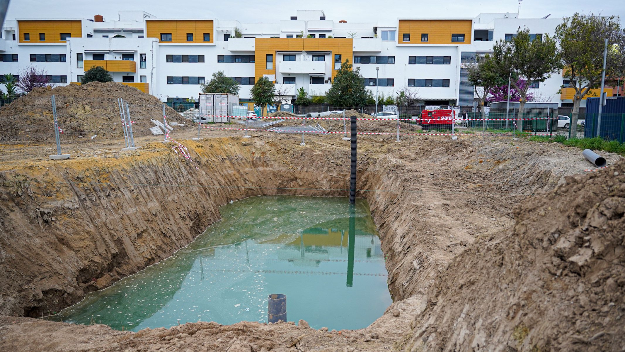 protesta vecinos construccion gasolinera san juan aznalfarache sevilla 08