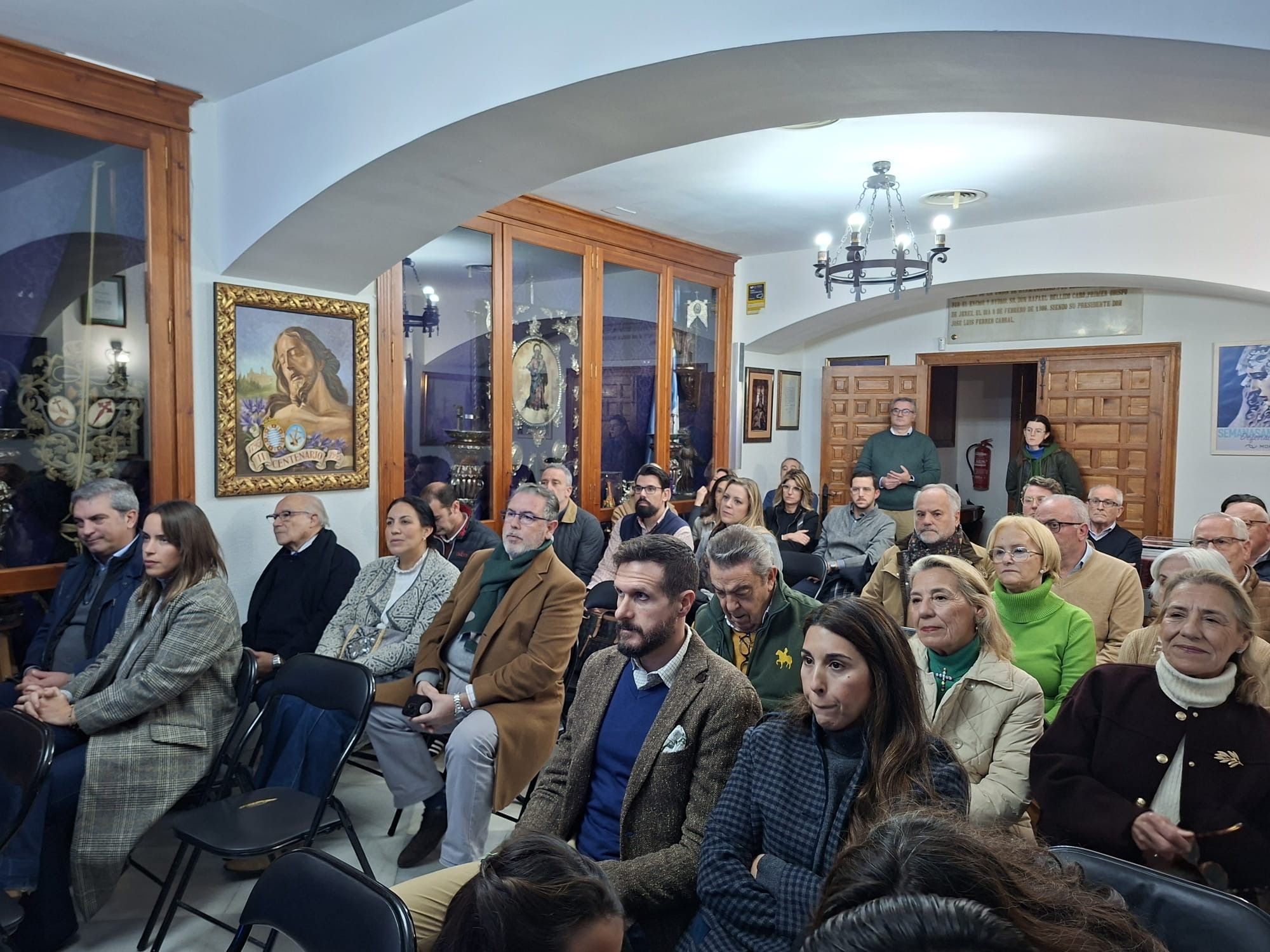 La casa de hermandsd durante la celebración de un acto. 