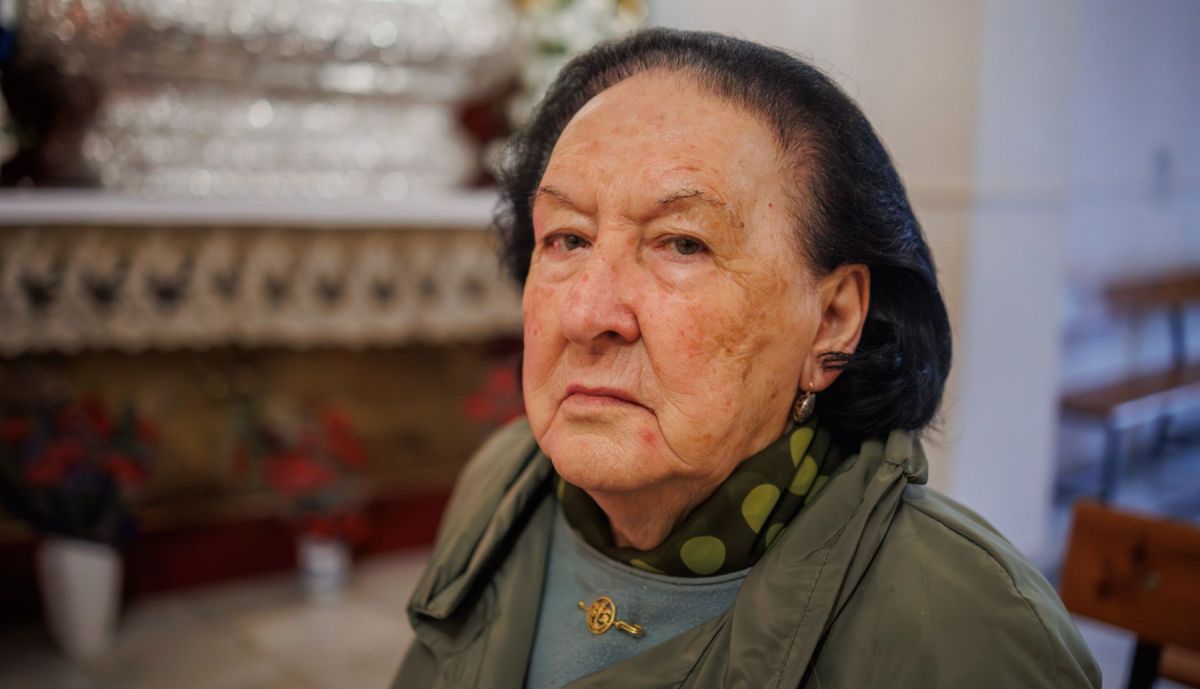 PAQUI CORTIJO CAMARERA VIRGEN ESPERANZA DE LA YEDRA 7