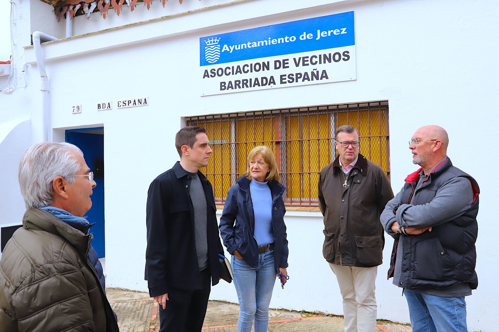 Visita institucional del centro de barrio de la Barriada España en Jerez.