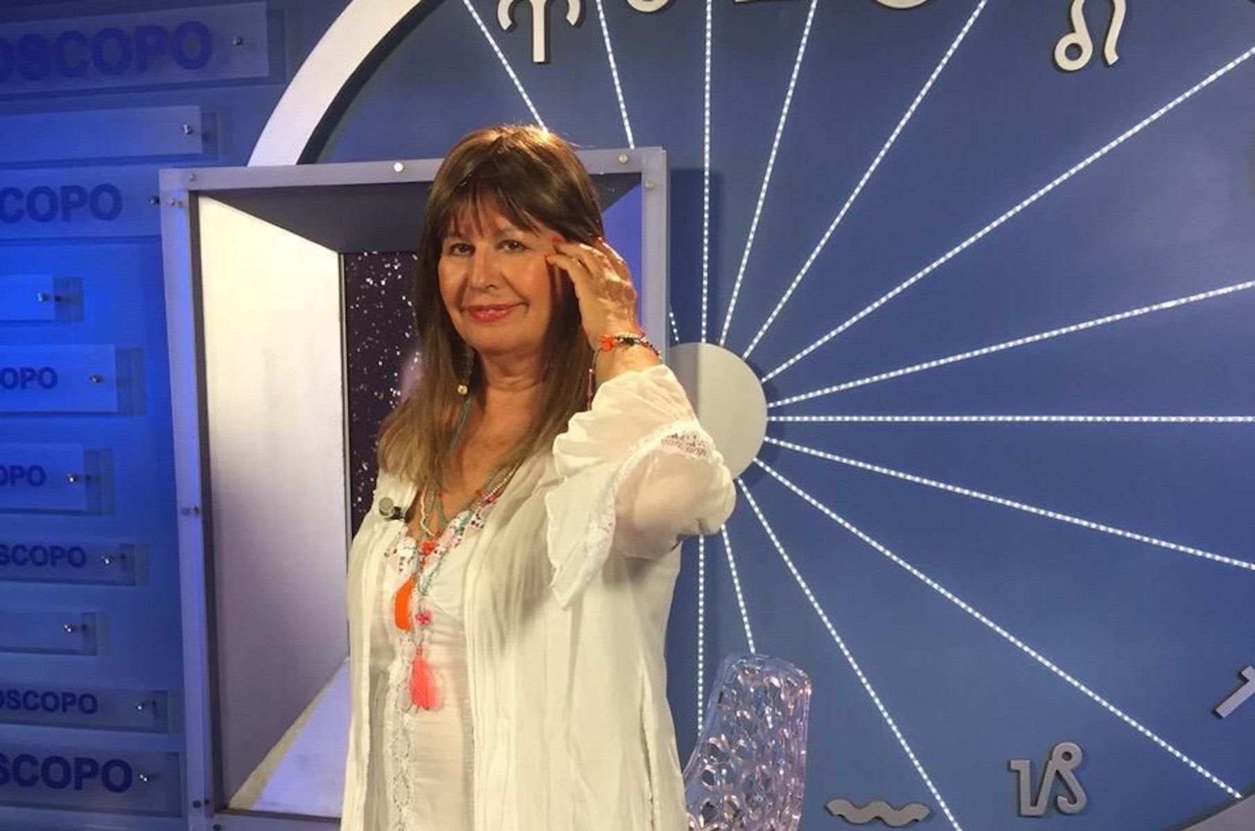 Esperanza Gracia dice adiós al horóscopo en Telecinco tras más de tres décadas.