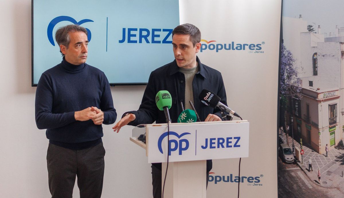 RUEDA DE PRENSA JAIME ESPINAR ANTONIO SALDAÑA 014