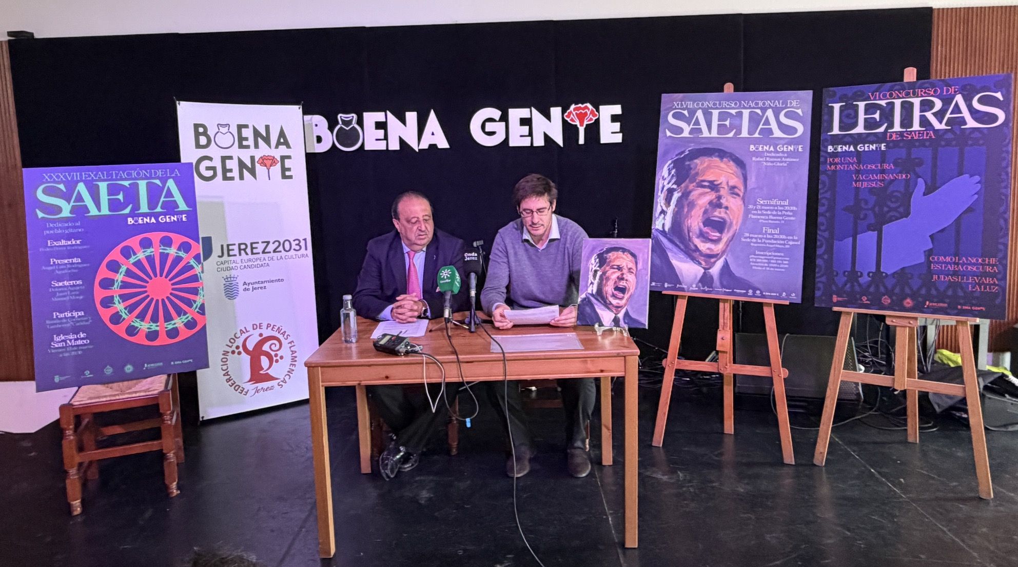 Javier Mejías, presidente de la Buena Gente, junto al delegado de Cultura, Francisco Zurita, durante la presentación de los actos de Cuaresma y Semana Santa este mediodía.