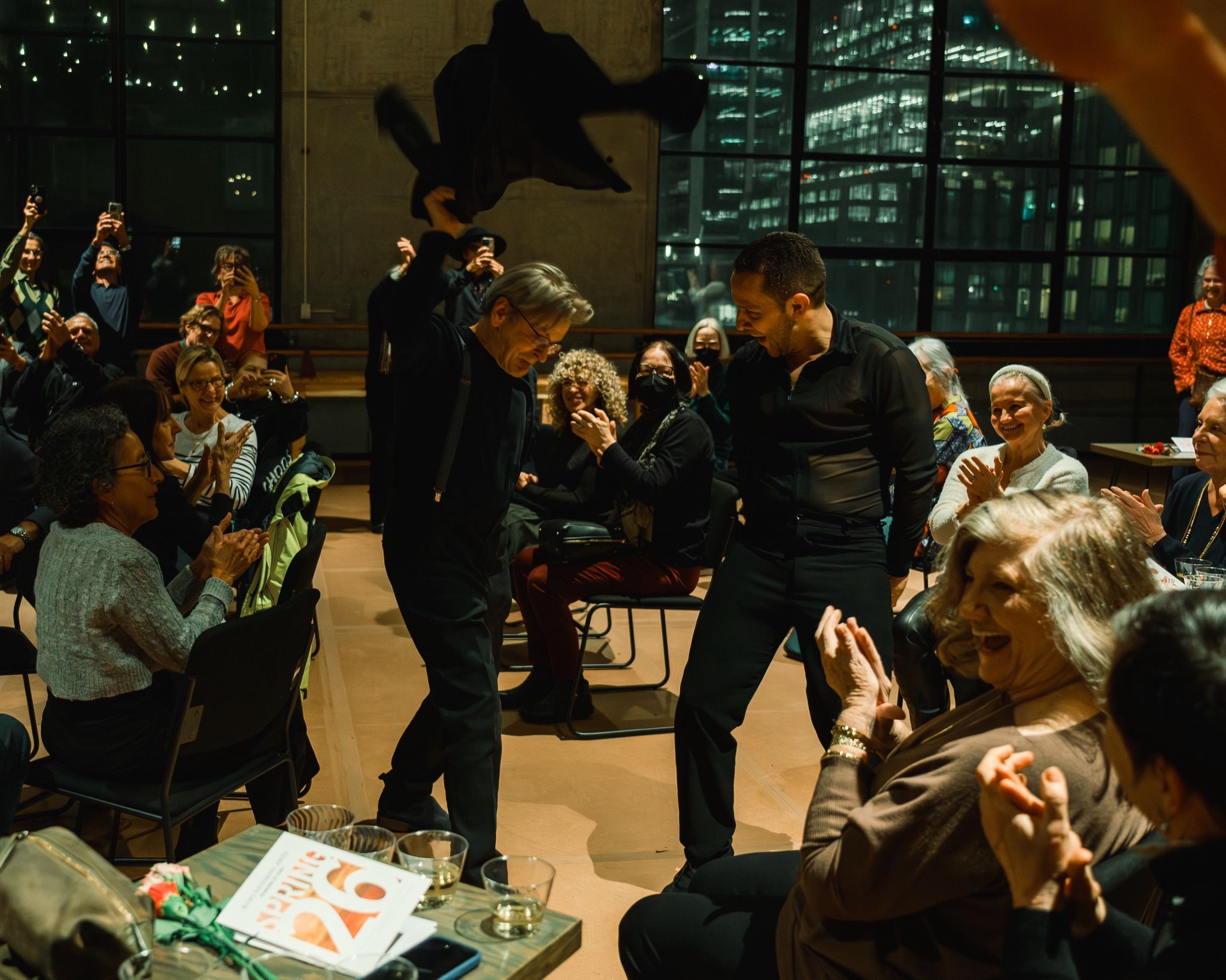 Manuel Liñán y Mijaíl Barýshnikov bailando juntos en Manhattan.