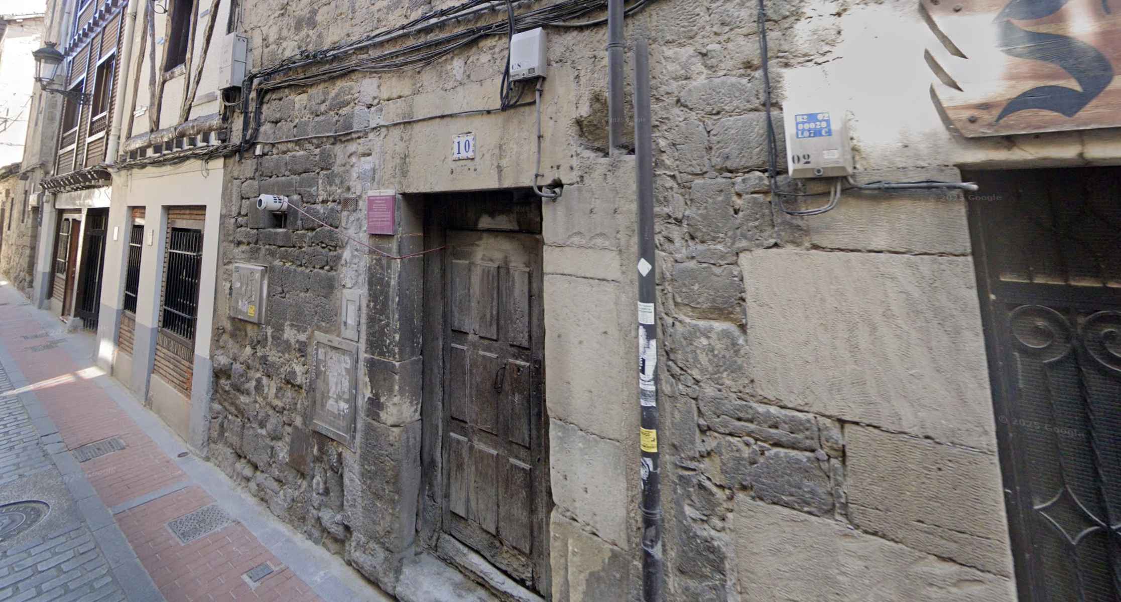 Edificio en Miranda de Ebro donde ha tenido lugar el incendio.