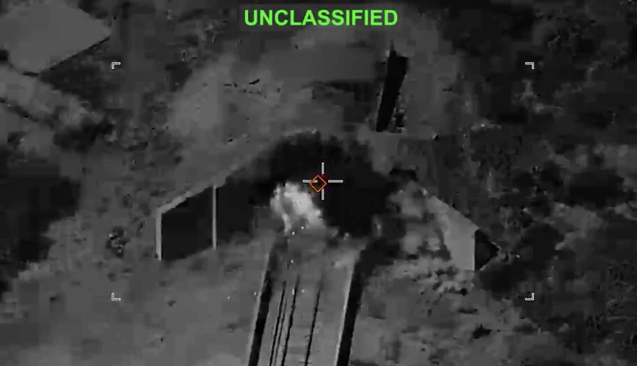 Una de las imágenes del vídeo en el que Estados Unidos frivoliza con la guerra en Irán como si estuviera jugando un videojuego.