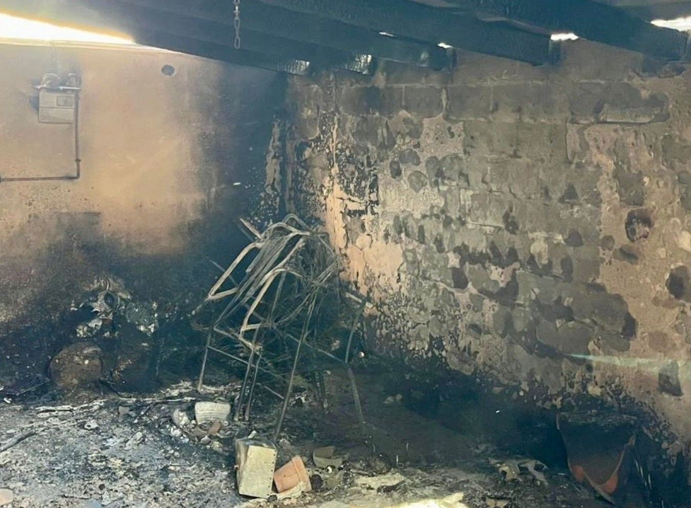 Estado de la vivienda tras las llamas.