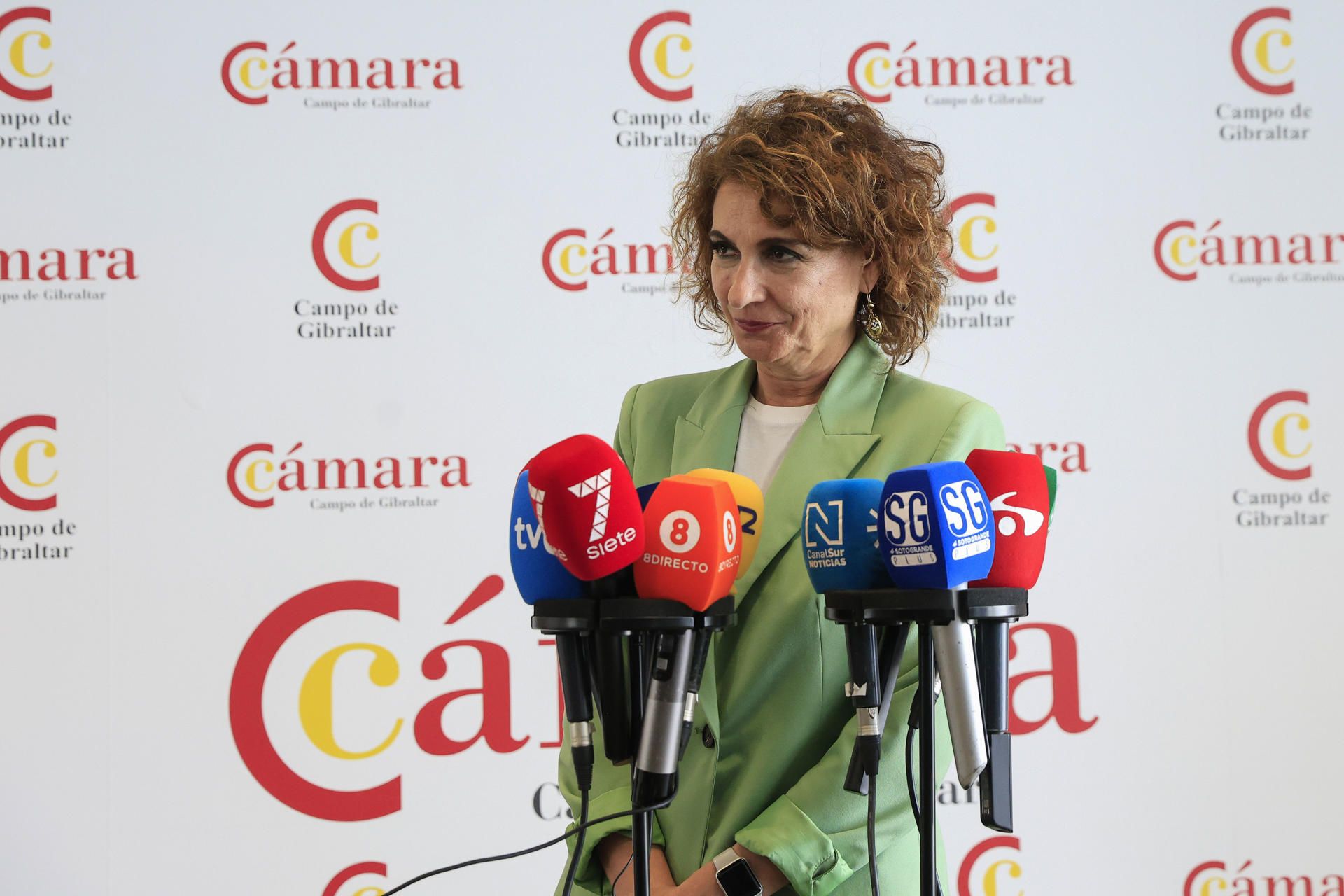 La vicepresidenta del Gobierno y secretaria general del PSOE-A, María Jesús Montero, rectifica sus palabras sobre Landaluce.