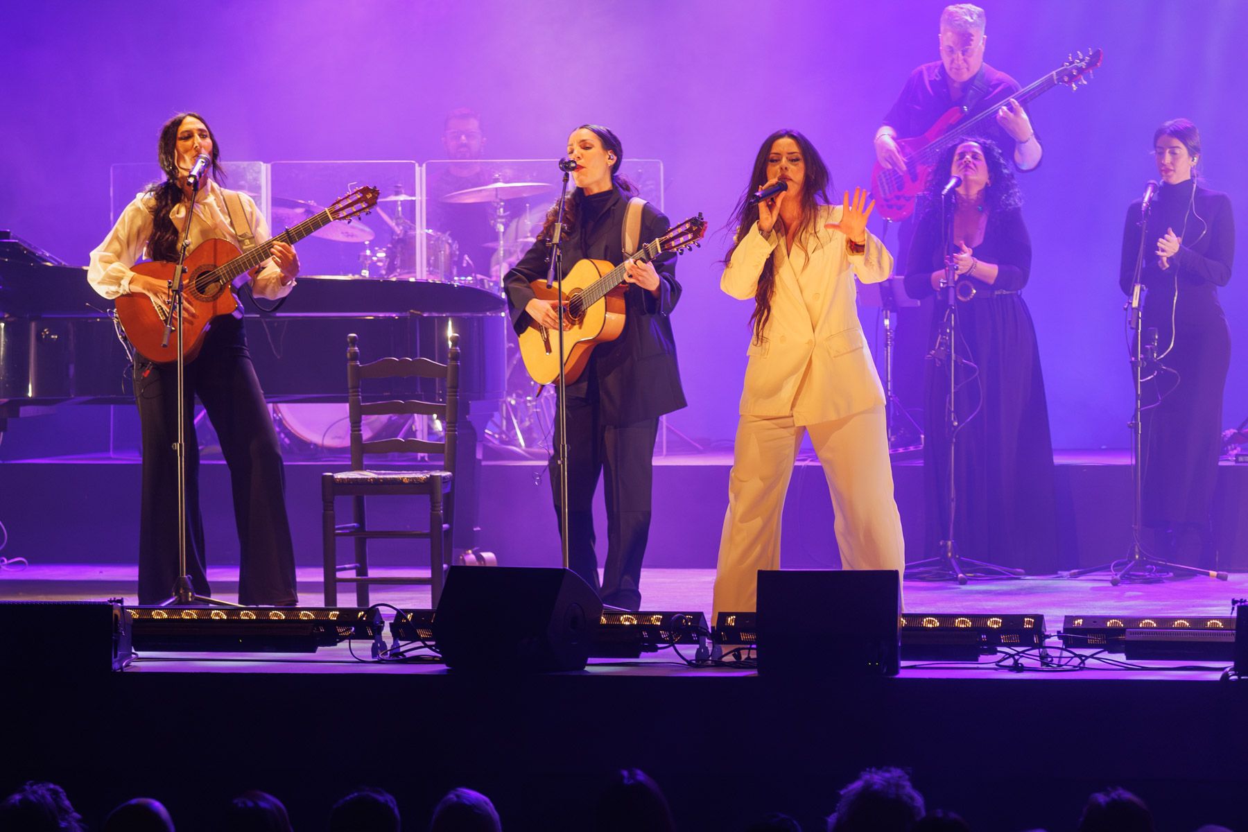 Con 'Mujeres cantan a Lola Flores', las artistas rinden homenaje a La Faraona con su música y vestuario