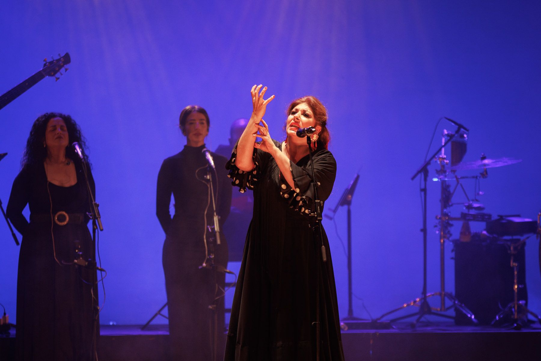 Con 'Mujeres cantan a Lola Flores', las artistas rinden homenaje a La Faraona con su música y vestuario