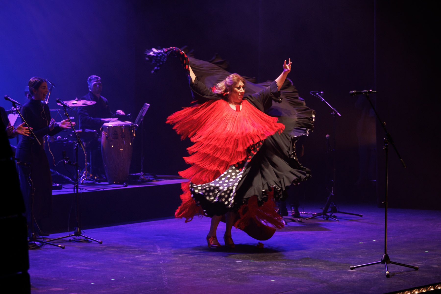 Con 'Mujeres cantan a Lola Flores', las artistas rinden homenaje a La Faraona con su música y vestuario