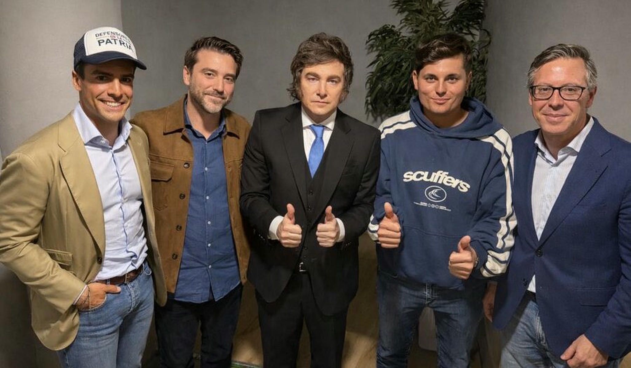 Imagen compartida por el PSOE Madrid en sus redes sociales, considerando que este es el modelo del PP Imagen compartida por el PSOE Madrid en sus redes sociales, considerando que este es el modelo del PP