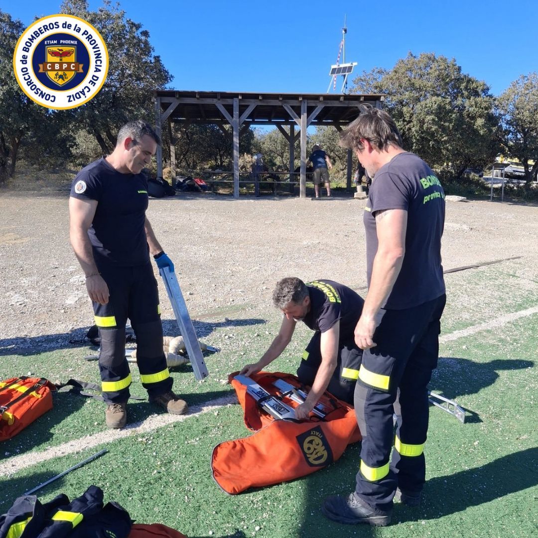 Efectivos de bomberos en el operativo.