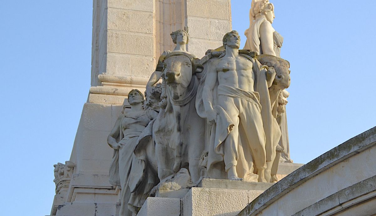 Grupo de la Agricultura, vista angular.