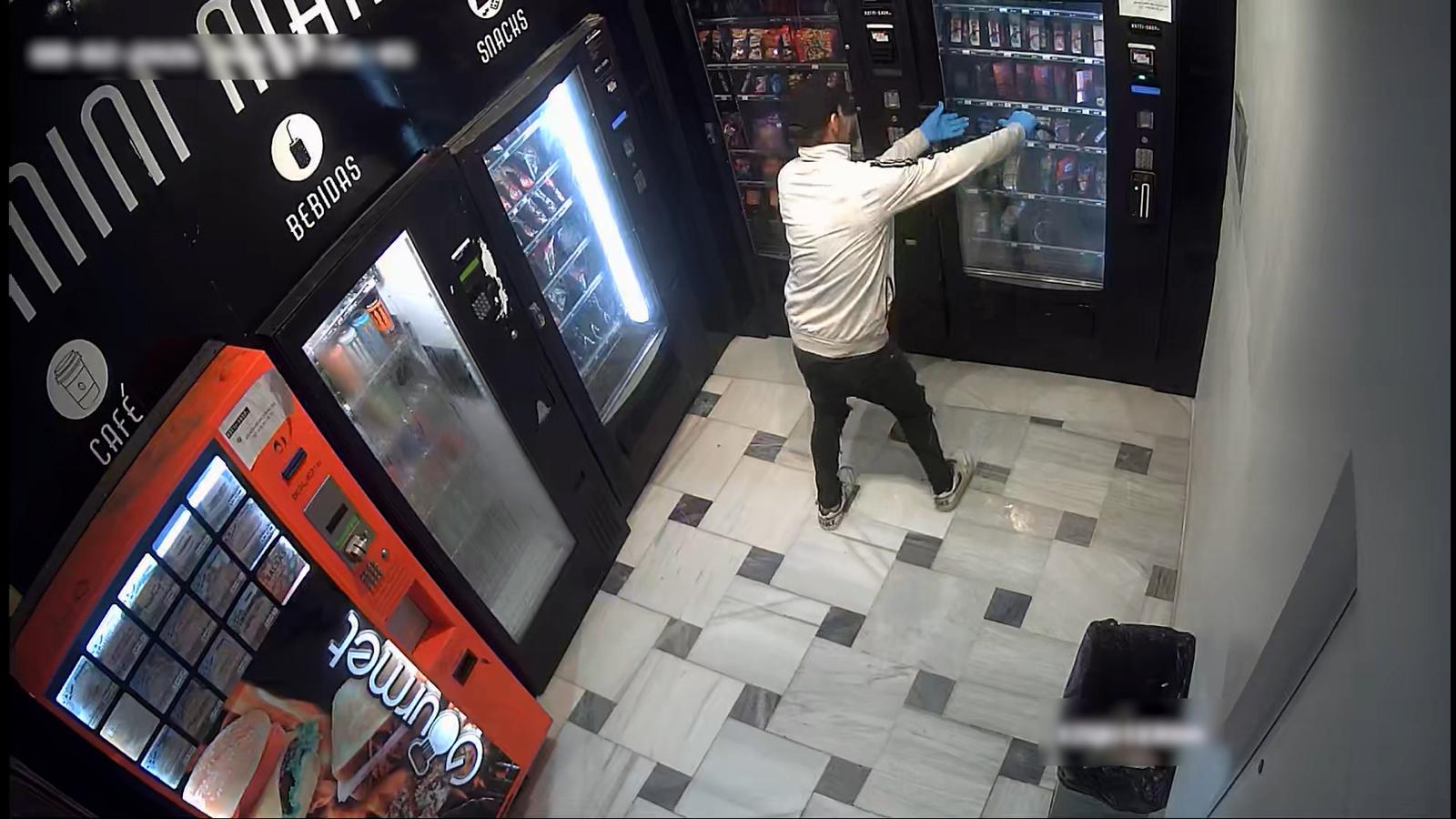 Siete robos en menos de un mes en bares y negocios de Villamartín: un joven con numerosos antecedentes.