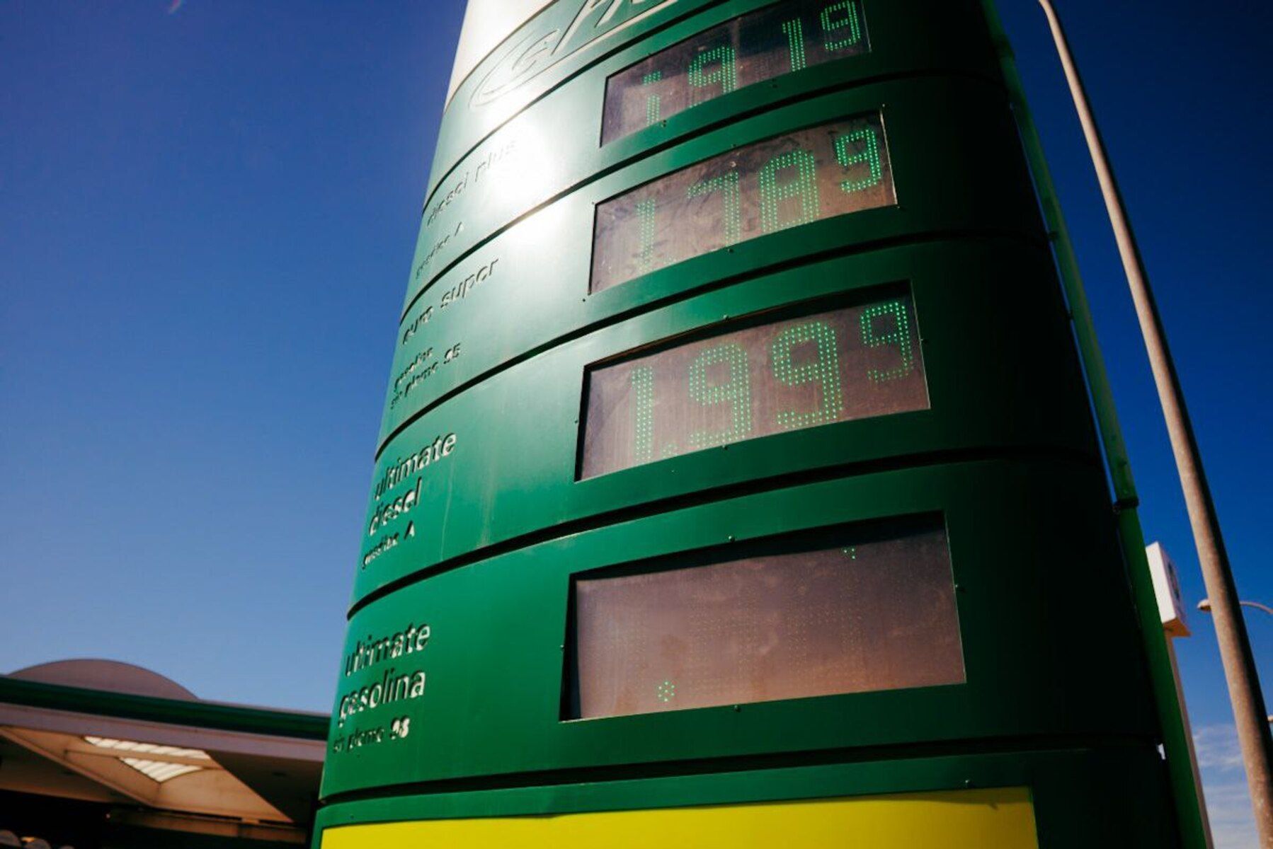 Diesel a 2 euros el litro, precios que se vieron a poco de comenzar la guerra. Diesel a 2 euros el litro, precios que se vieron a poco de comenzar la guerra.