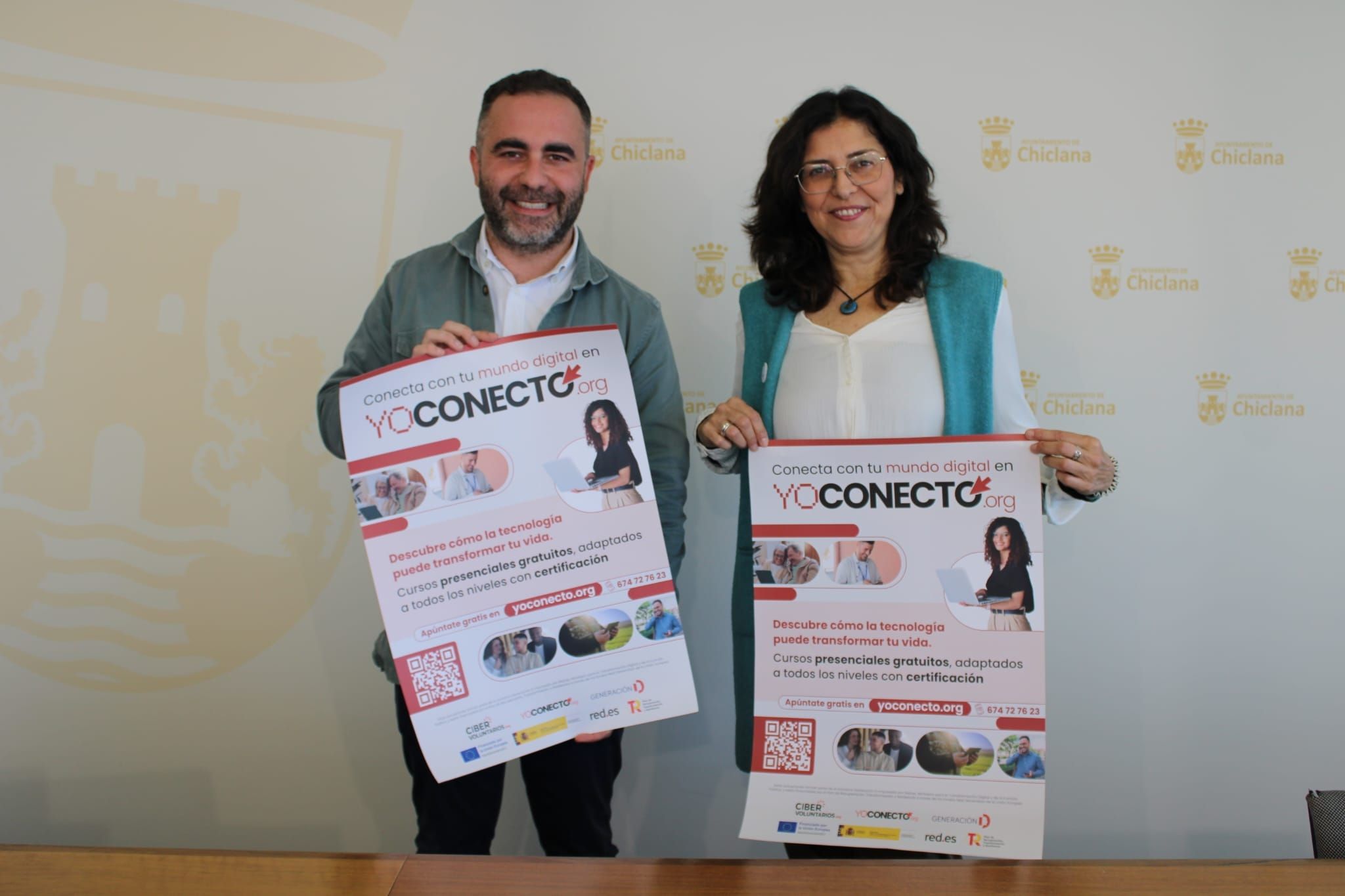Presentación de los talleres gratuitos yoconecto.org que se ofertarán en Chiclana.