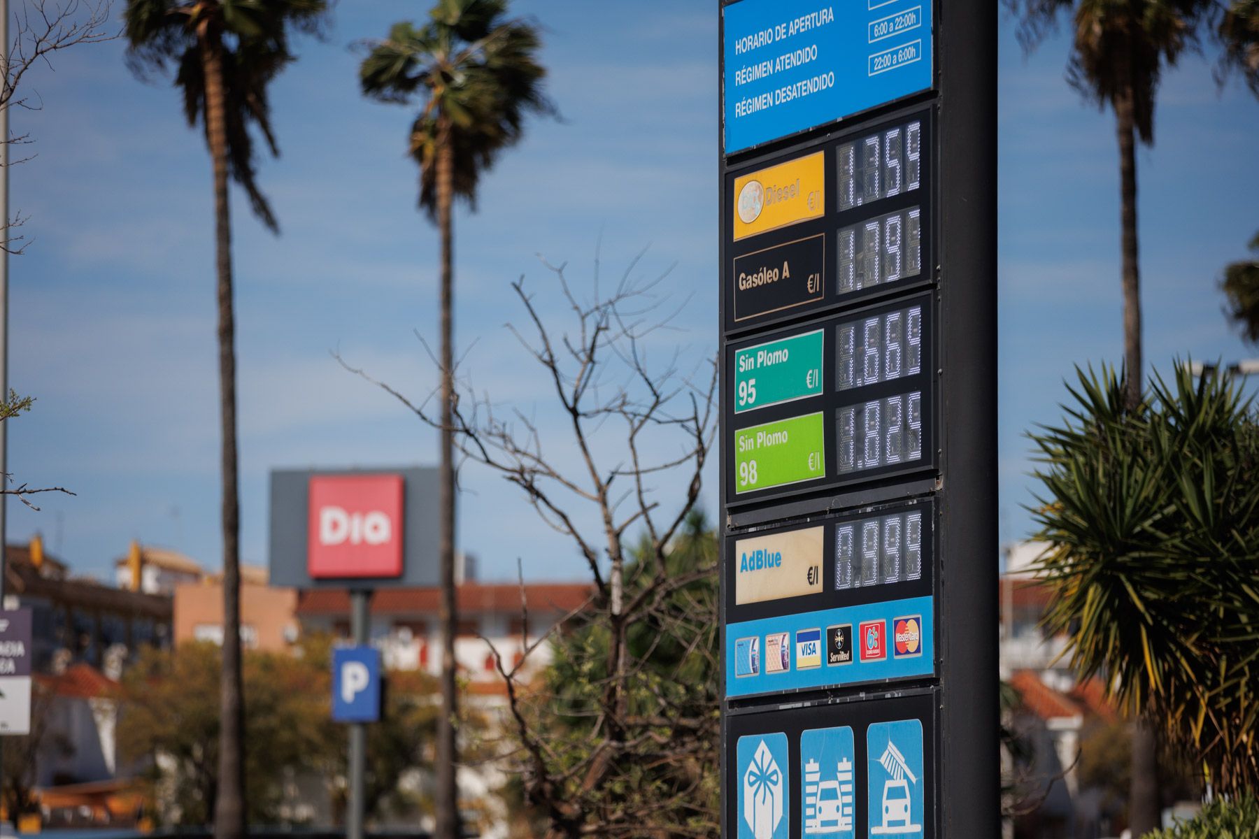 Subida de precios en gasolineras por el conflicto de Oriente Medio.