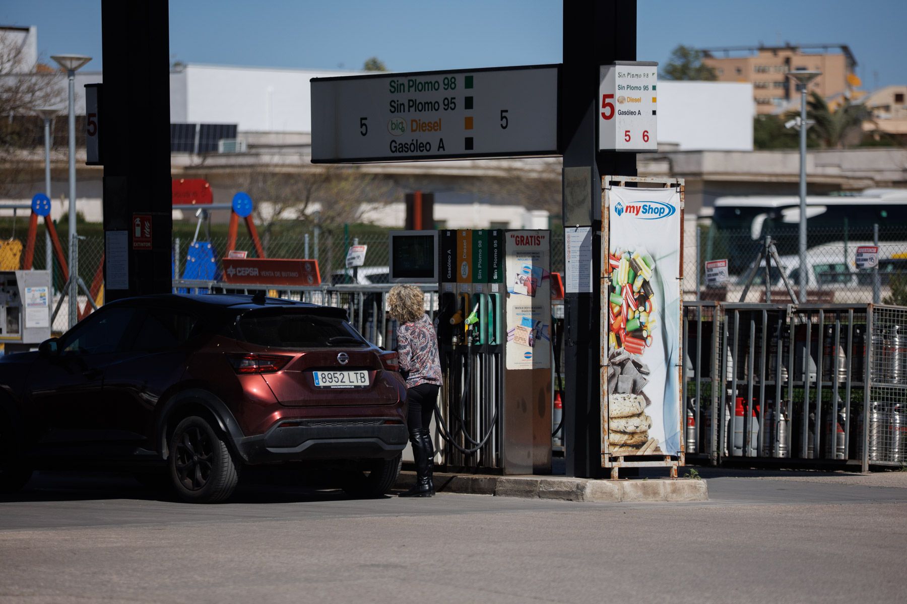 Las gasolineras paralizarían su actividad entre los días 30 de abril y 3 de mayo en toda España.