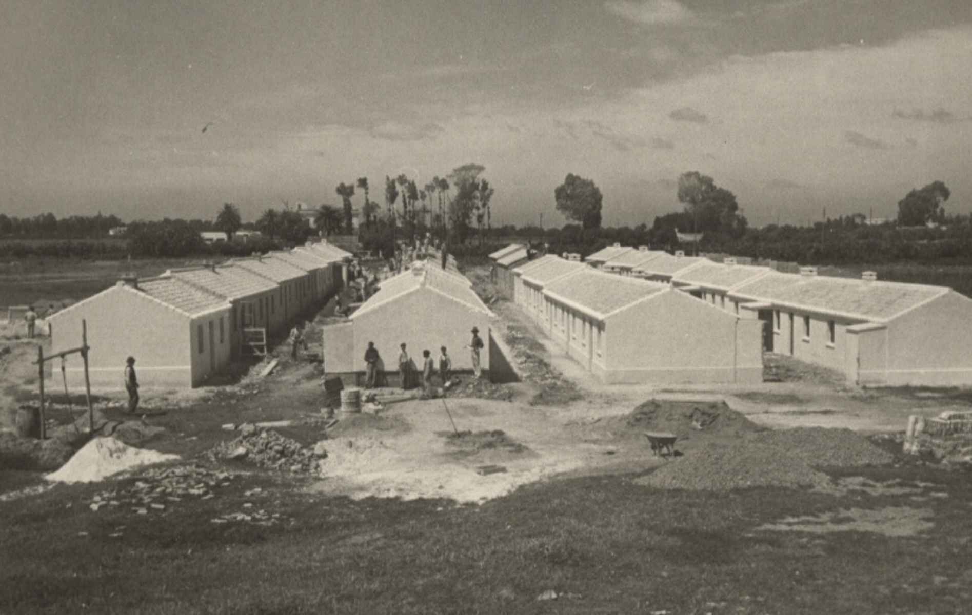 Construcción de las 'casitas bajas' de La Asunción.