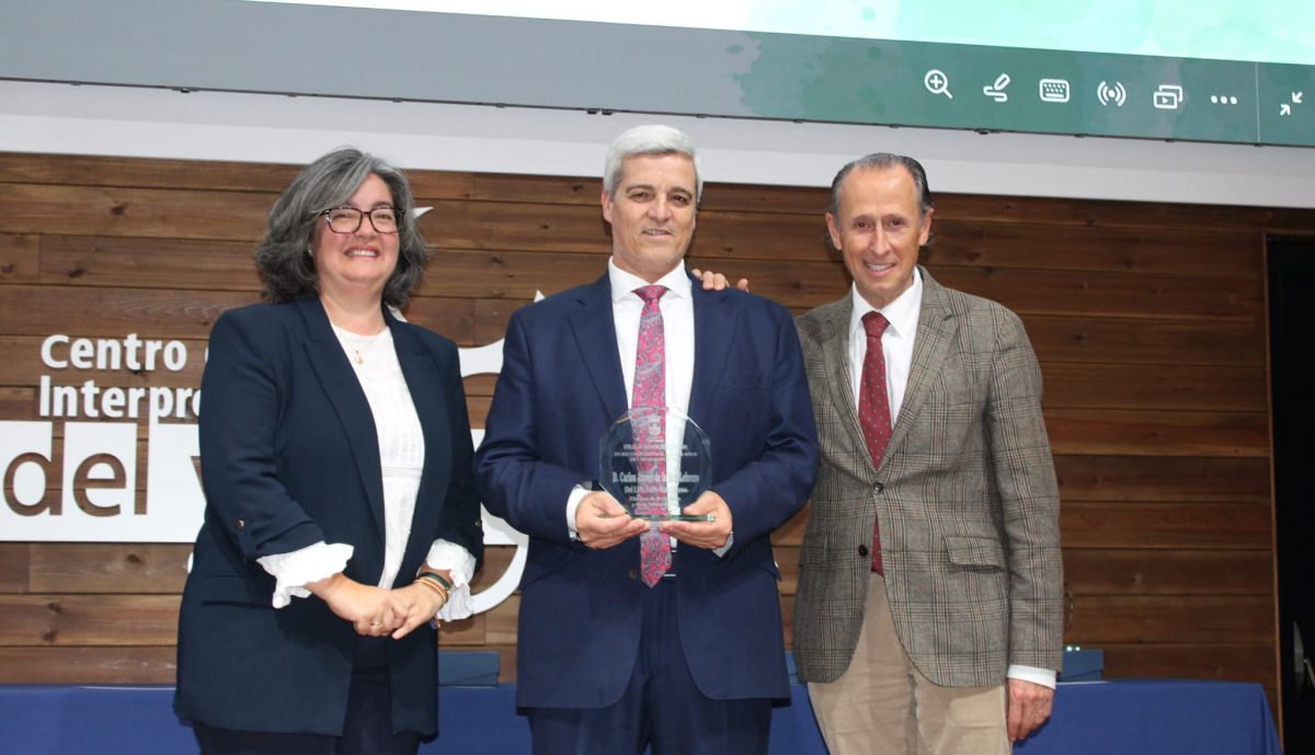 El alcalde ha presidido el acto.