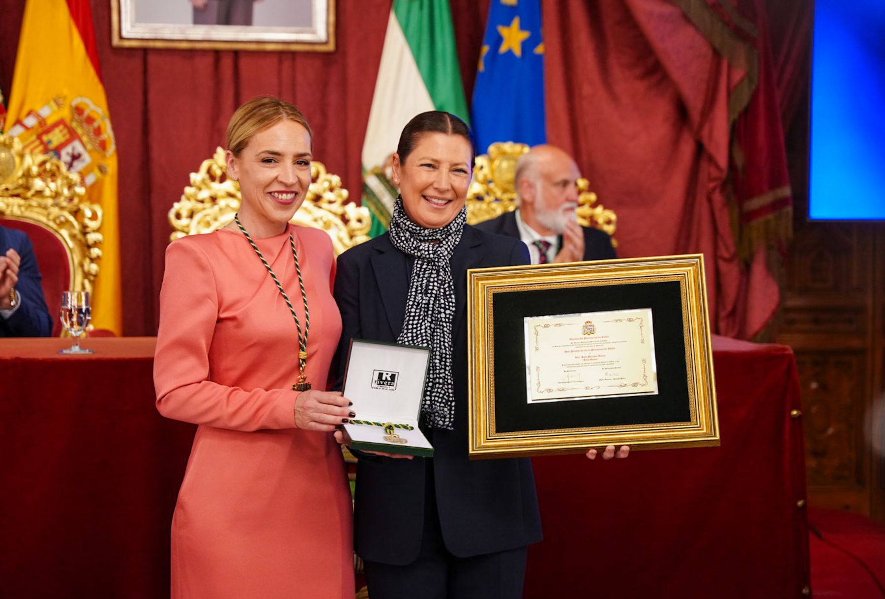 La bailaora y coreógrafa Sara Baras recibe el título de Hija Predilecta de Cádiz.