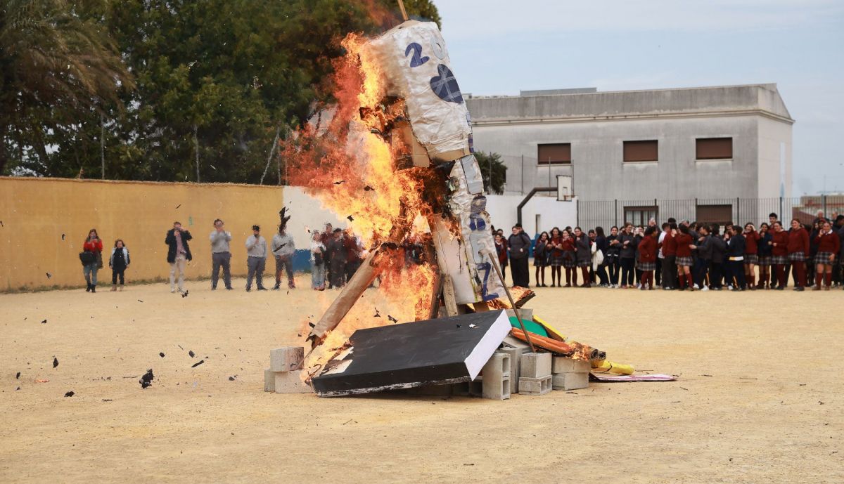 Falla Jerez mundo nuevo 12