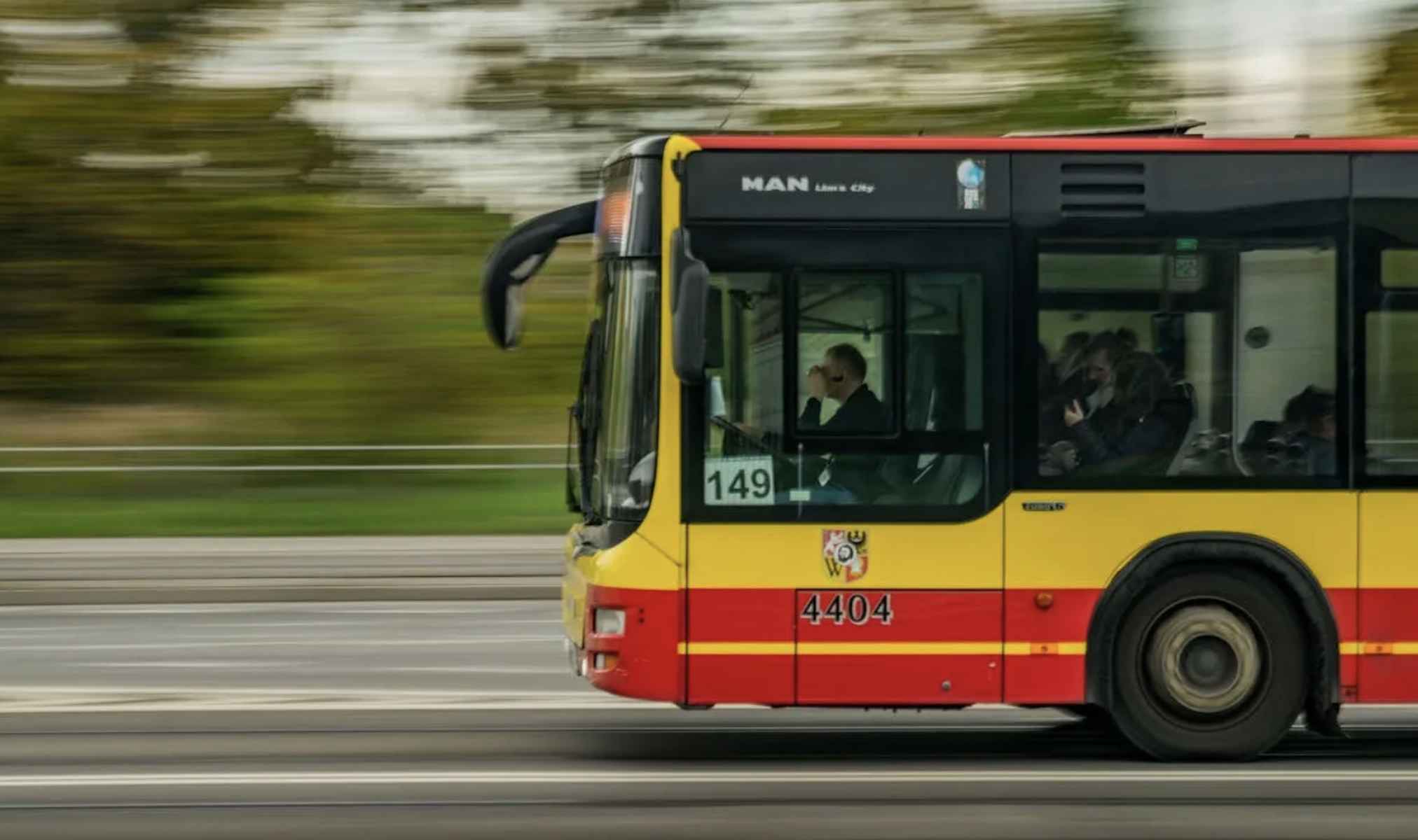 Imagen de un autobús. Imagen de un autobús.