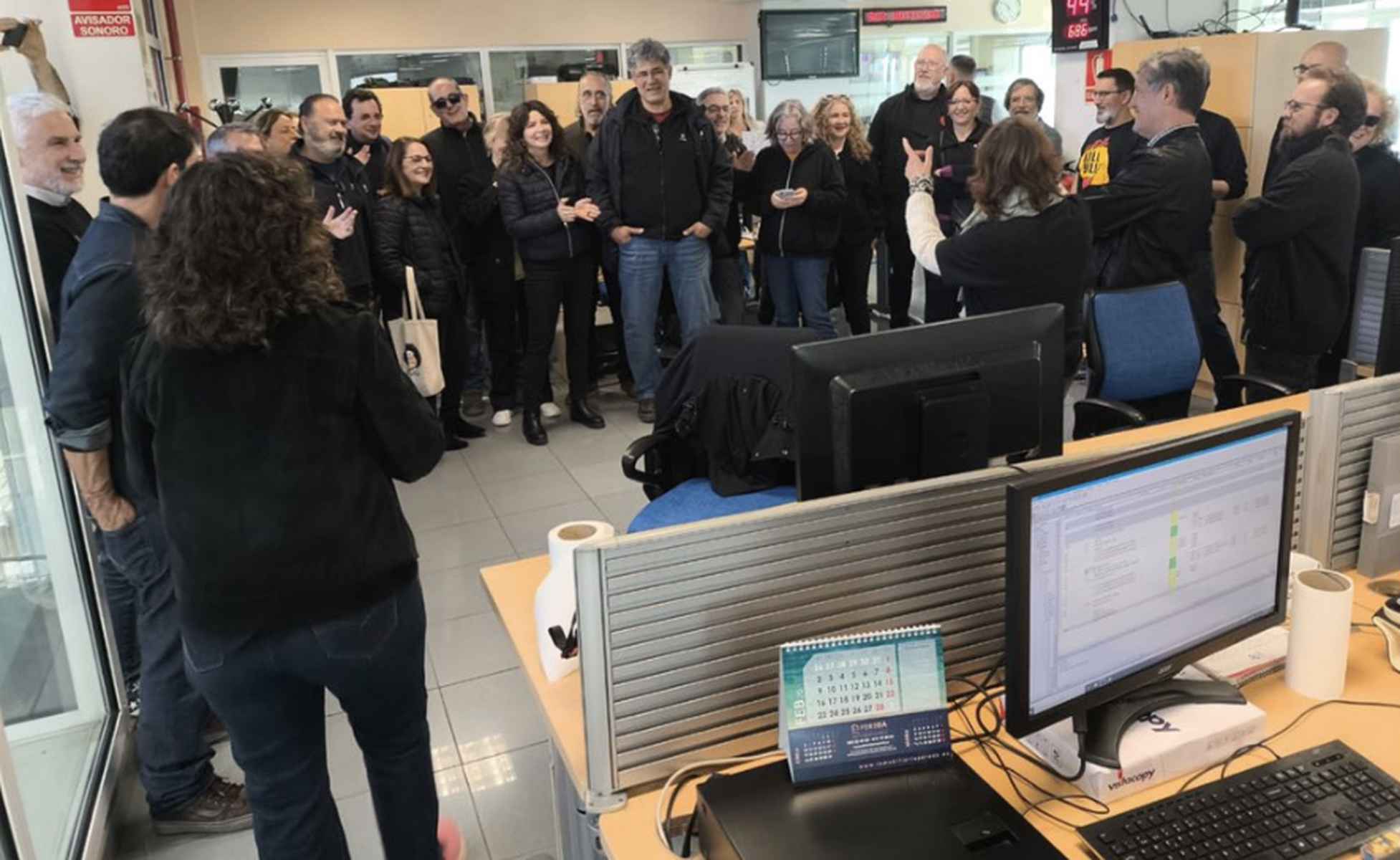 Trabajadores de Canal Sur en un 'martes negro'. Trabajadores de Canal Sur en un 'martes negro'.