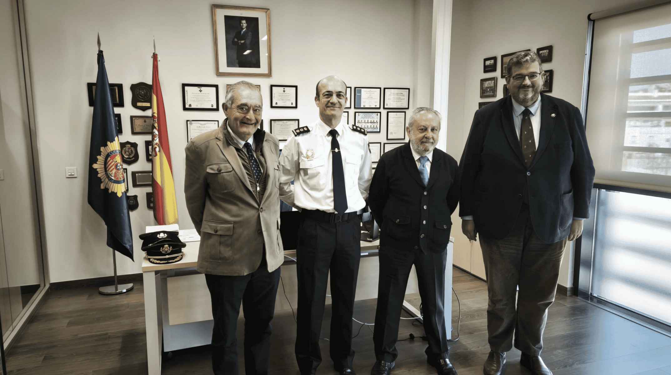 Ángel Revaliente, Francisco José Garcia Carrasco, Luis Rodriguez Rodriguez y Jesús Rodríguez Arias. Ángel Revaliente, Francisco José Garcia Carrasco, Luis Rodriguez Rodriguez y Jesús Rodríguez Arias.