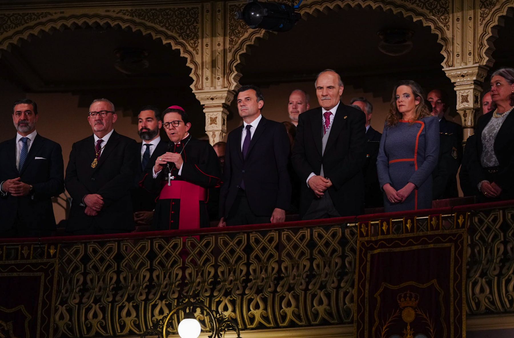 Representación institucional presente en el pregón de Pablo Durio para la Semana Santa de Cádiz 2026.