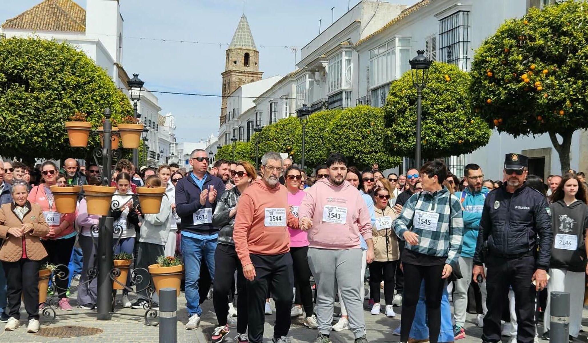 Medina Sidonia muestra su apoyo a Víctor en esta actividad solidaria