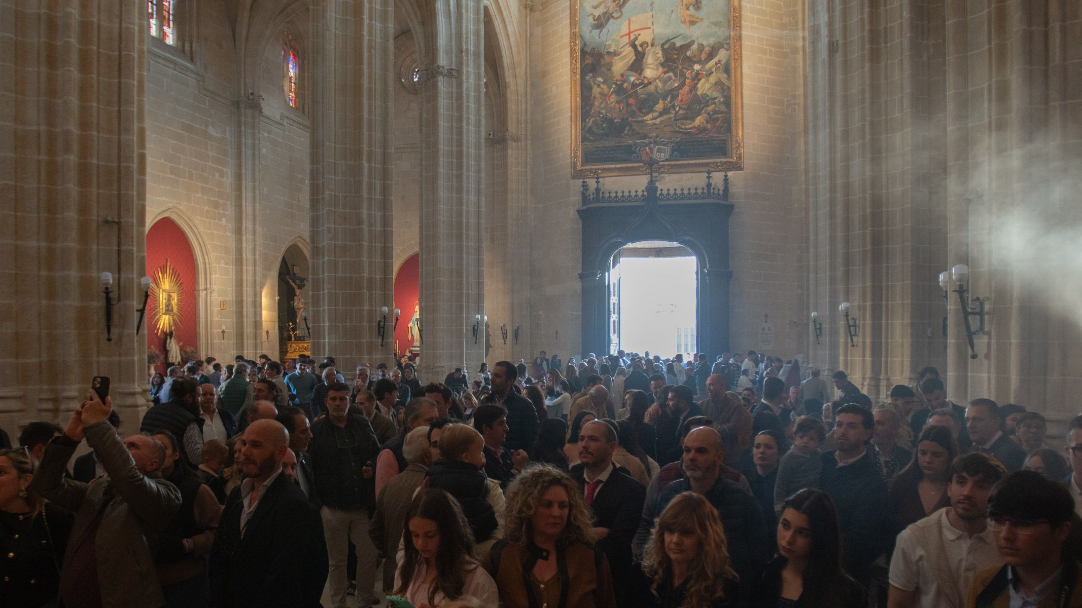Los besamanos y besapiés del último domingo de Cuaresma, en imágenes