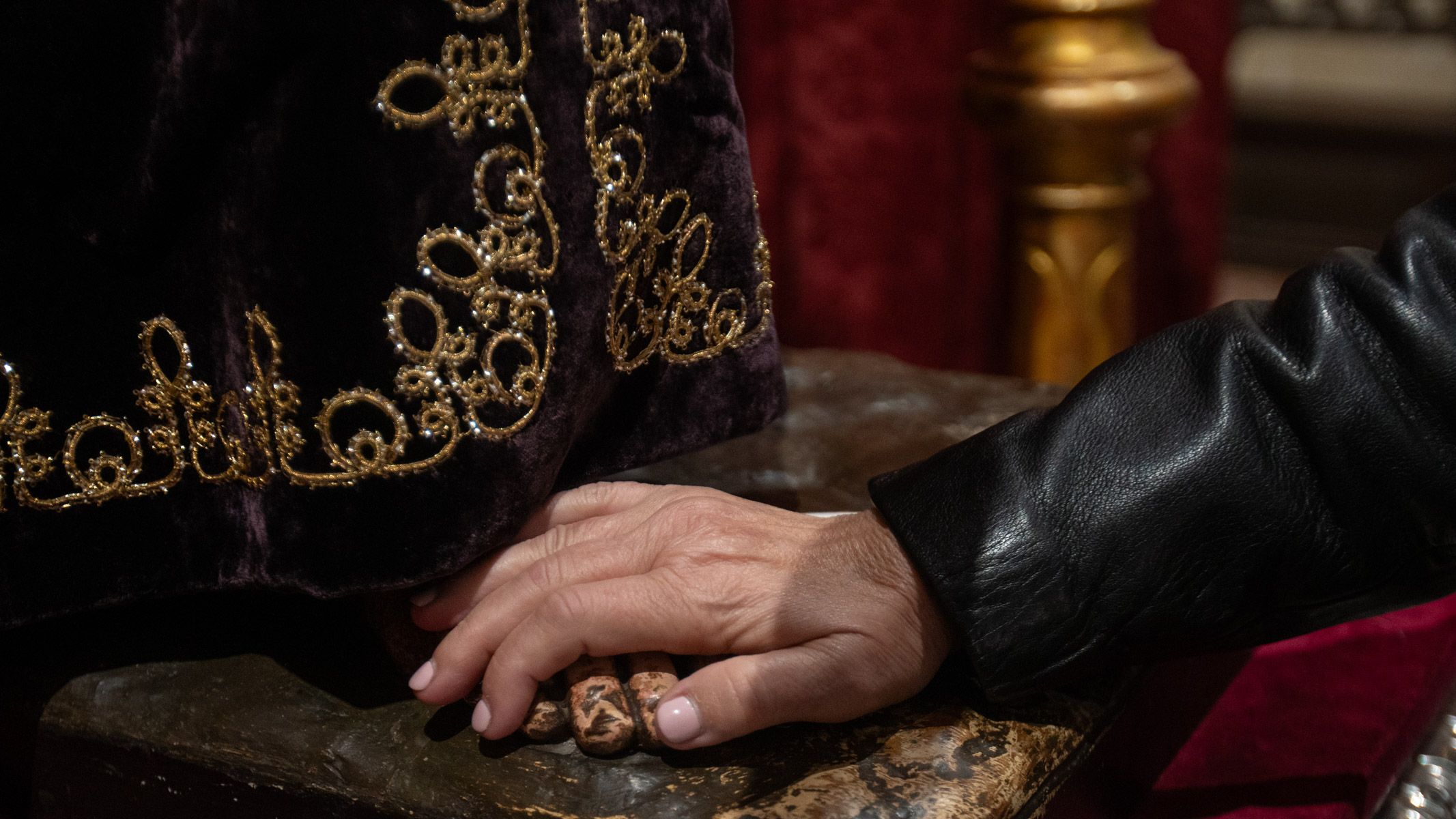 Los besamanos y besapiés del último domingo de Cuaresma, en imágenes