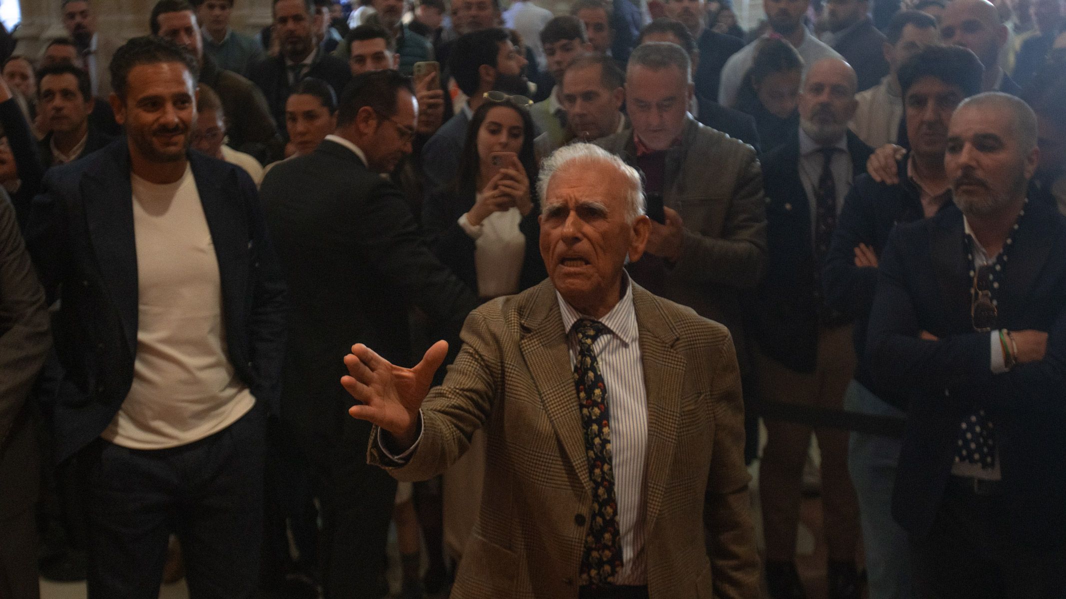 Los besamanos y besapiés del último domingo de Cuaresma, en imágenes