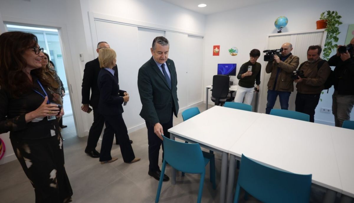 comunidad salud mental hospital jerez consejero Antonio Sanz Maria Jose Garcia Pelayo