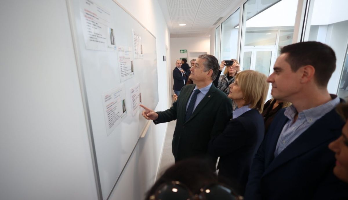 comunidad salud mental hospital jerez consejero Antonio Sanz Maria Jose Garcia Pelayo