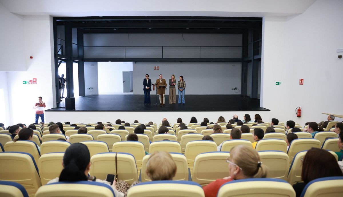 Inauguracion Teatro Dolores la Petenera Paterna de Rivera , Andres Clavijo , Presidenta Diputacion Almudena Martinez , Andres Diaz 15
